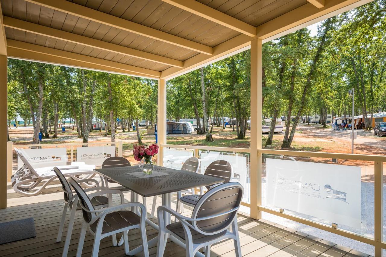 Mobile Homes Premium Relax Park Umag By Camp4You Karigador Ngoại thất bức ảnh